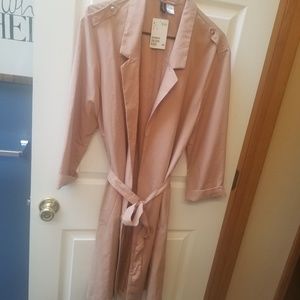 H&M Divided blush light trench coat jacket Large